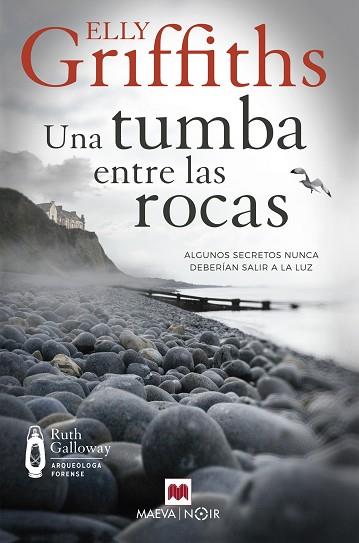 TUMBA ENTRE LAS ROCAS, UNA | 9788419110121 | GRIFFITHS, ELLY | Llibreria Huch - Llibreria online de Berga 