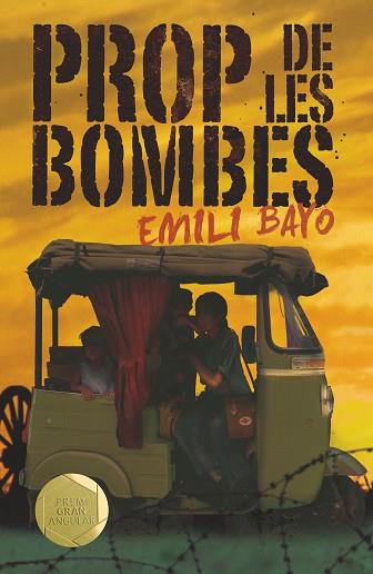 PROP DE LES BOMBES | 9788466147460 | BAYO JUAN, EMILI | Llibreria Huch - Llibreria online de Berga 