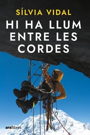 HI HA LLUM ENTRE LES CORDES | 9788411731270 | VIDAL MARTÍ, SÍLVIA | Llibreria Huch - Llibreria online de Berga 