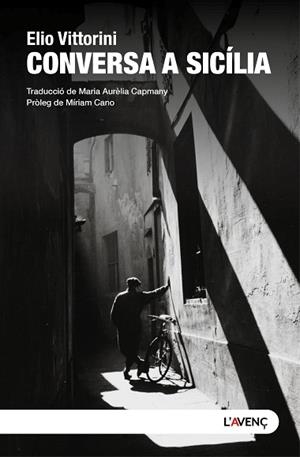CONVERSA A SICÍLIA | 9788418680687 | VITTORINI, ELIO | Llibreria Huch - Llibreria online de Berga 